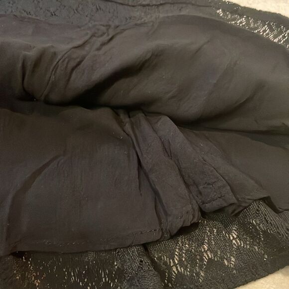 Free People- Black Lace Crochet Daisy Cutout Mini Sleeveless Skater Dress Size 4 - Picture 10 of 13